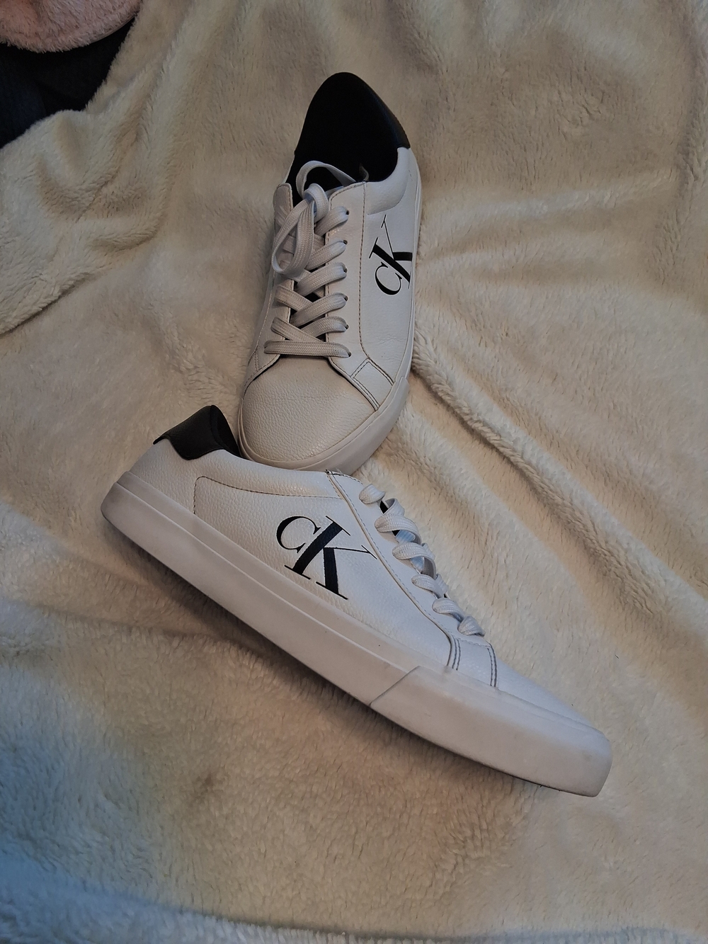 Calvin Klein White and Black Men's Low-Top Sneakers 11.5 Us